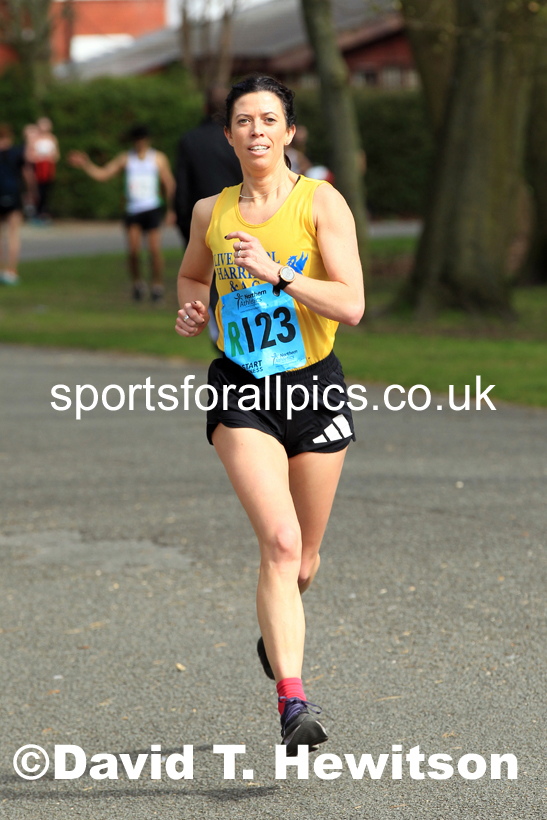 Senior Womens Northern 6 Stage Road Relay, 2022 Northern 12 and 6 Stage Road Relays,  Birkenhead Park, Birkenhead, Wirral.  Photo: David T. Hewitson/Sports for All Pics